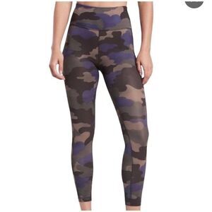 Athleta Ultimate Stash Pocket Printed Camo 7/8 Tight | Size Small
